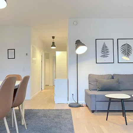 Bright And Spacious 3 Bedroom In Orestaden